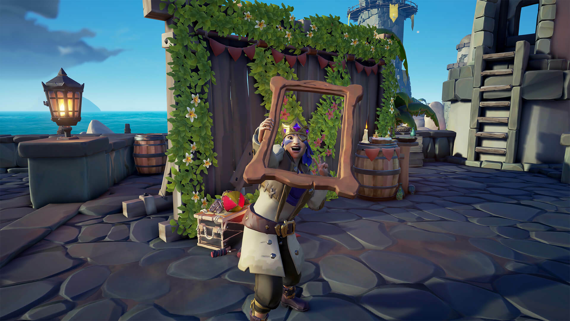 Sea of Thieves on X: New Golden Sands continues to grow into an impressive  port town, and yet there is still much work to be done! From shops to a  sizeable tavern